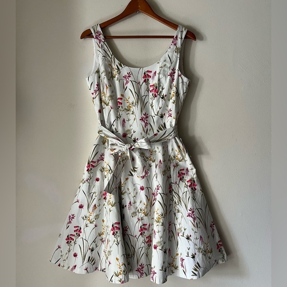 Gal Meets Glam Dresses & Skirts - NWT Gal Meets Glam Petal Wildflower Floral Flare Dress Sz 4 Belted Pockets